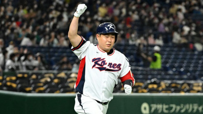 [KBO 뉴스] '양의지 3점포' 두산, 한화에 7-4로 승리...한화는 5연패 수렁