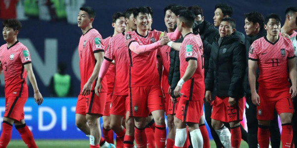 대한민국 축구 대표팀이 24일 첫 H조 예선전을 치른다