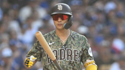 [MLB 뉴스] 김하성, 멀티 히트로 파드리스 대승 견인