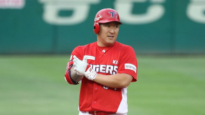 [KBO 뉴스] 나눔올스타, 드림올스타 4-2로 제압...최형우는 역대 최고령 '미스터 올스타' 등극