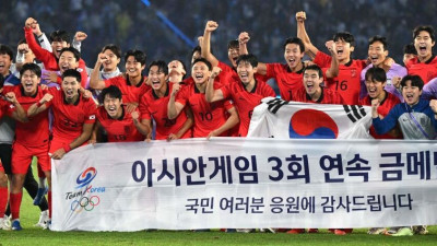 [아시안게임 리뷰] 짜릿한 2-1 역전승…대한민국, 일본 제압하고 아시안게임 3연패 달성