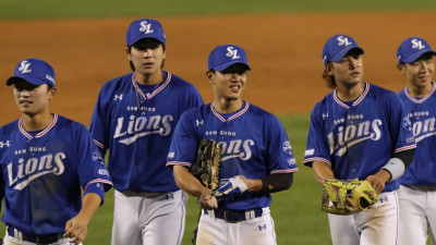 [KBO 뉴스] 백정현, 8회 1사까지 퍼펙트…키움 6-4로 제압한 삼성