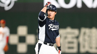 [KBO 뉴스] '김민혁 결승타' KT, LG에 8-7 신승...강백호는 프로 첫 포수 선발 출전