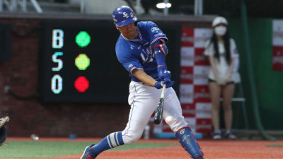 [KBO 데일리뉴스] 한화를 6연패의 수렁에 빠트린 삼성의 이원석(종합)