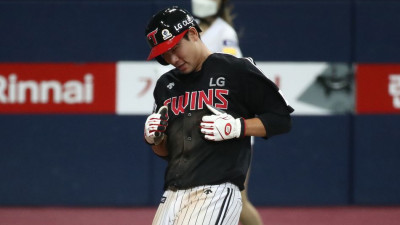 [KBO 뉴스] '홍창기 3안타 3타점' LG, SSG에 10-4 압승...우승까지 18승